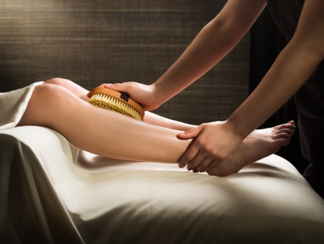 Skin Treatment: Renew & Revitalize Ritual